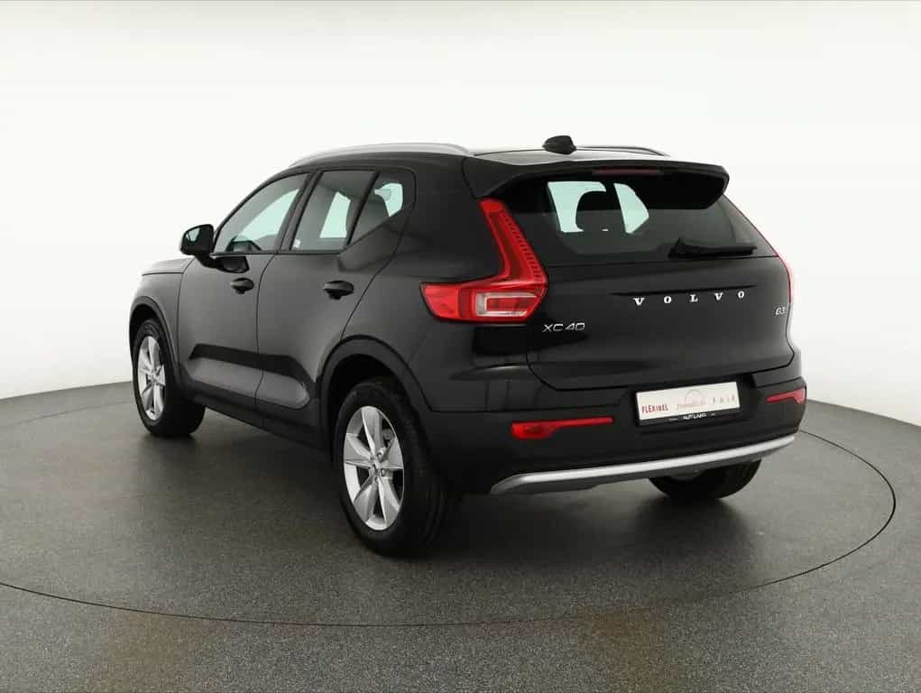 Volvo XC40 B3 mHEV Aut. LED ACC Kamera Sitzheizung 11/2025-photo-2