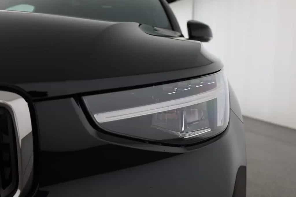 Volvo XC40 B3 mHEV Aut. LED ACC Kamera Sitzheizung 11/2025-photo-29