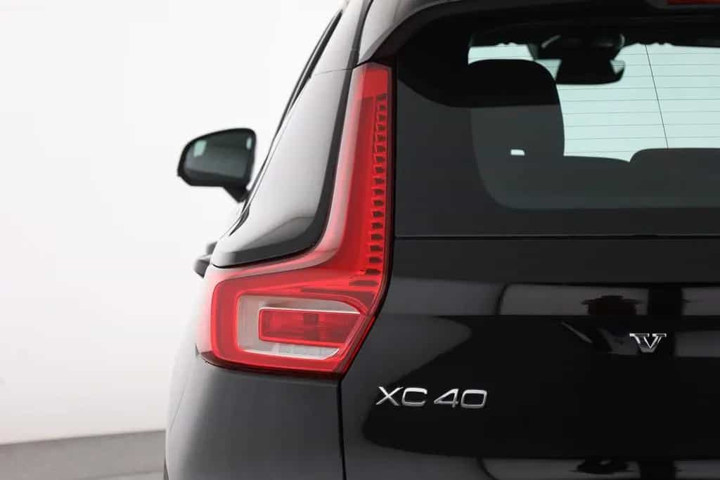Volvo XC40 B3 mHEV Aut. LED ACC Kamera Sitzheizung 11/2025-photo-30