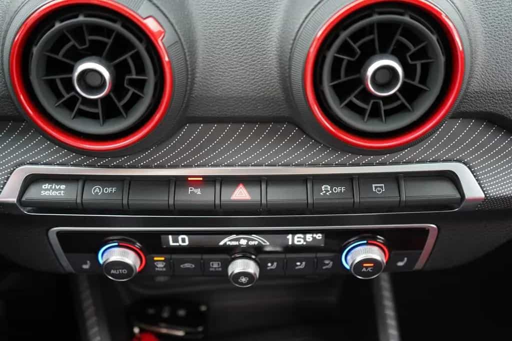 Audi SQ2 2.0 TFSI quattro LED Klimaaut. Navi ACC B&O 05/2019-photo-14