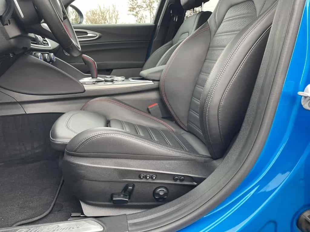 Alfa Romeo Giulia Competizione Q4 01/2024-photo-10