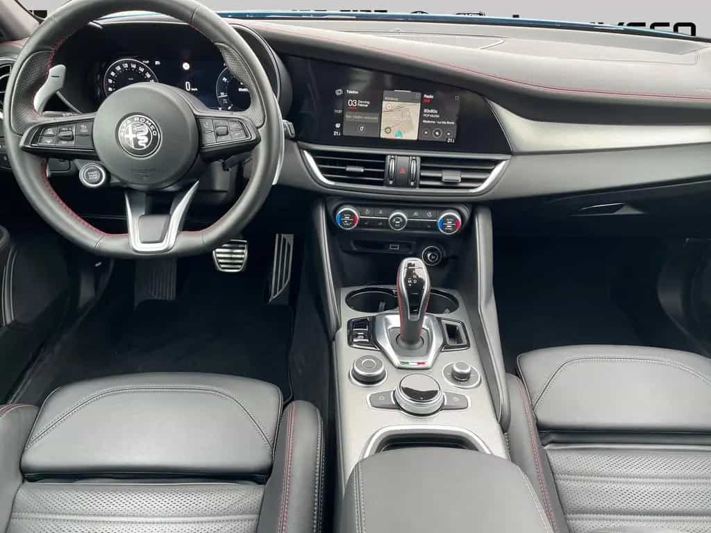 Alfa Romeo Giulia Competizione Q4 01/2024-photo-11