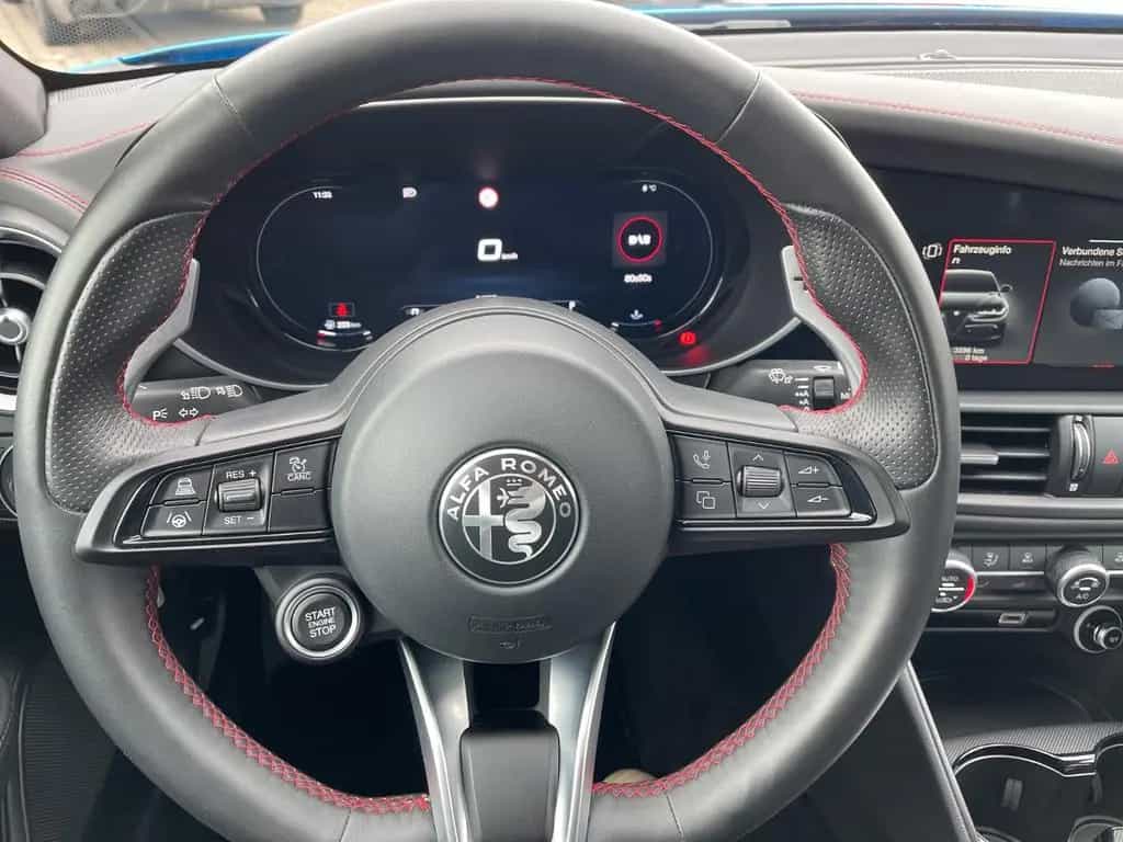 Alfa Romeo Giulia Competizione Q4 01/2024-photo-13