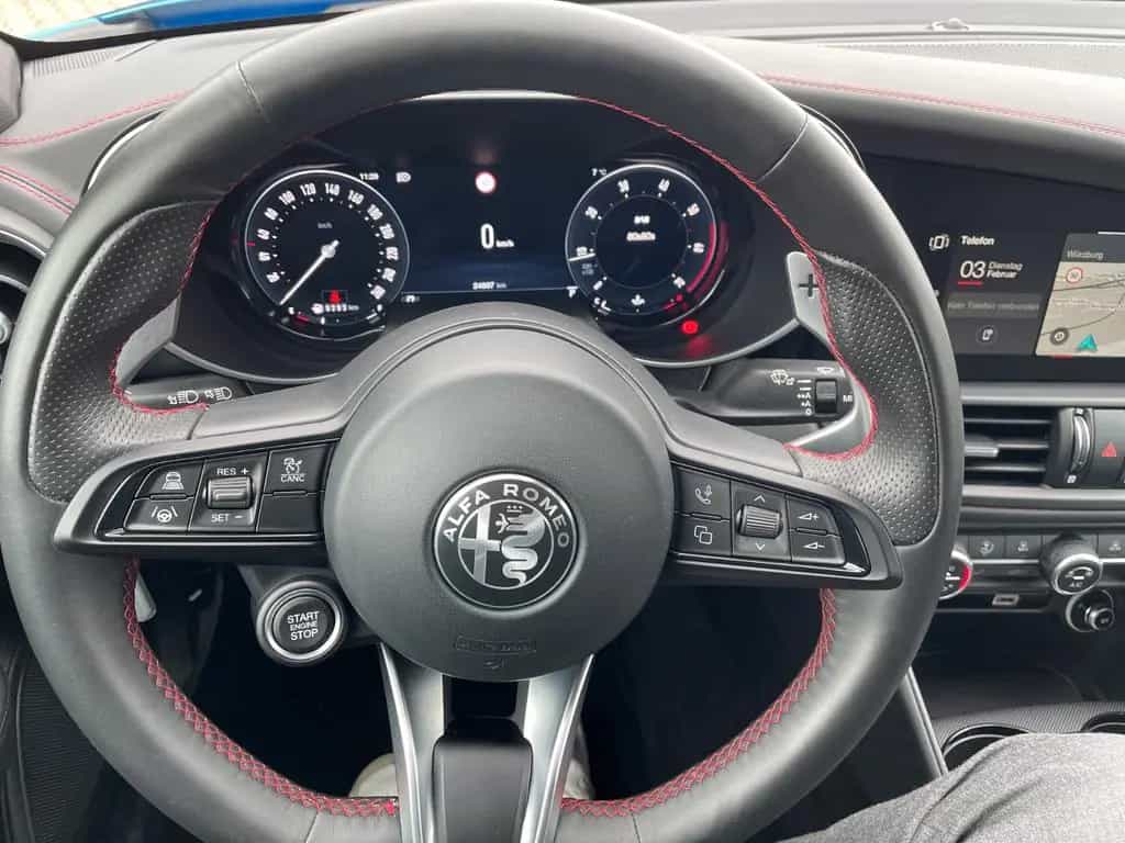 Alfa Romeo Giulia Competizione Q4 01/2024-photo-14
