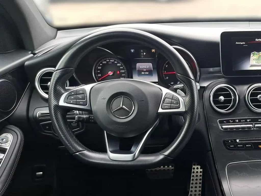 Mercedes-Benz GLC-Class 250 4Matic 9G-TRONIC AMG Line 06/2018-photo-13