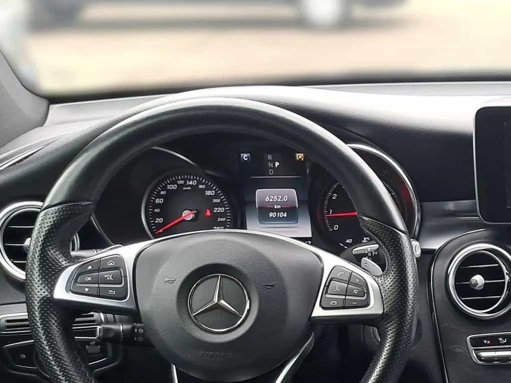 Mercedes-Benz GLC-Class 250 4Matic 9G-TRONIC AMG Line 06/2018-photo-14