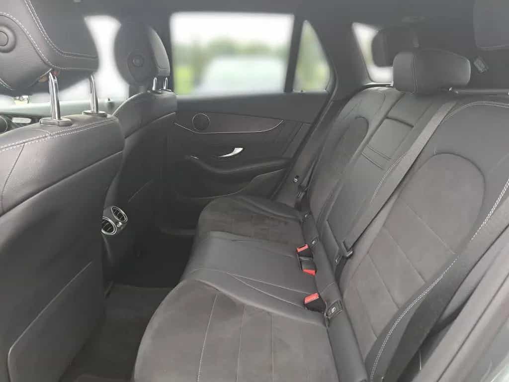 Mercedes-Benz GLC-Class 250 4Matic 9G-TRONIC AMG Line 06/2018-photo-15