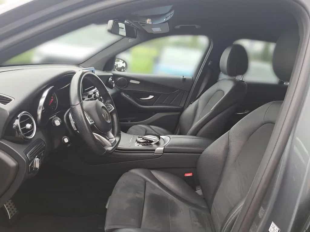Mercedes-Benz GLC-Class 250 4Matic 9G-TRONIC AMG Line 06/2018-photo-8