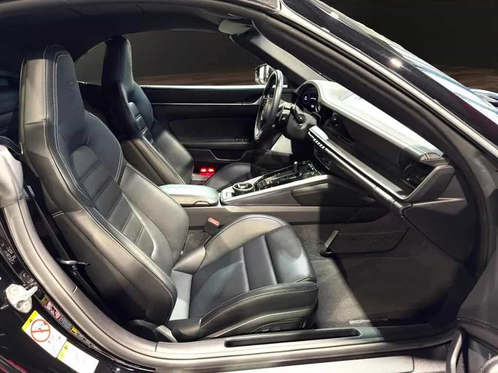 Porsche 992 Turbo S Cabrio 3.8*Approved*Aero*PDLS*Carbon 11/2022-photo-17