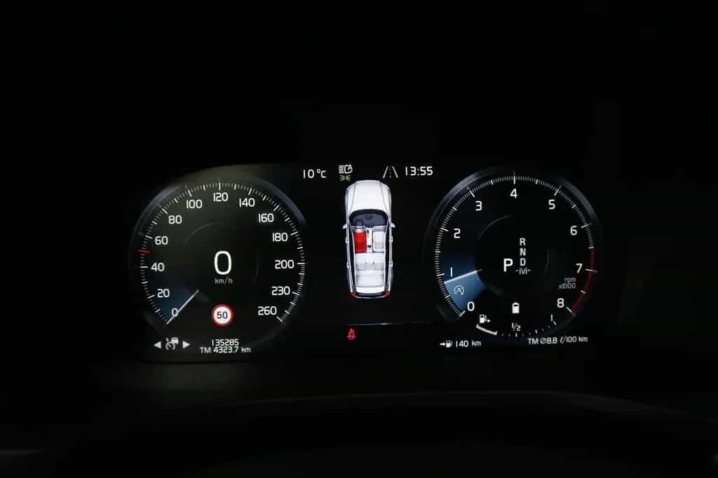 Volvo V60 Kombi B3 Aut. Momentum Pro .*AHK*XENIUM* 11/2020-photo-10