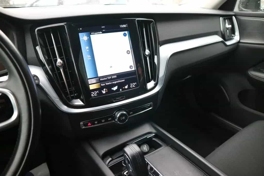 Volvo V60 Kombi B3 Aut. Momentum Pro .*AHK*XENIUM* 11/2020-photo-12