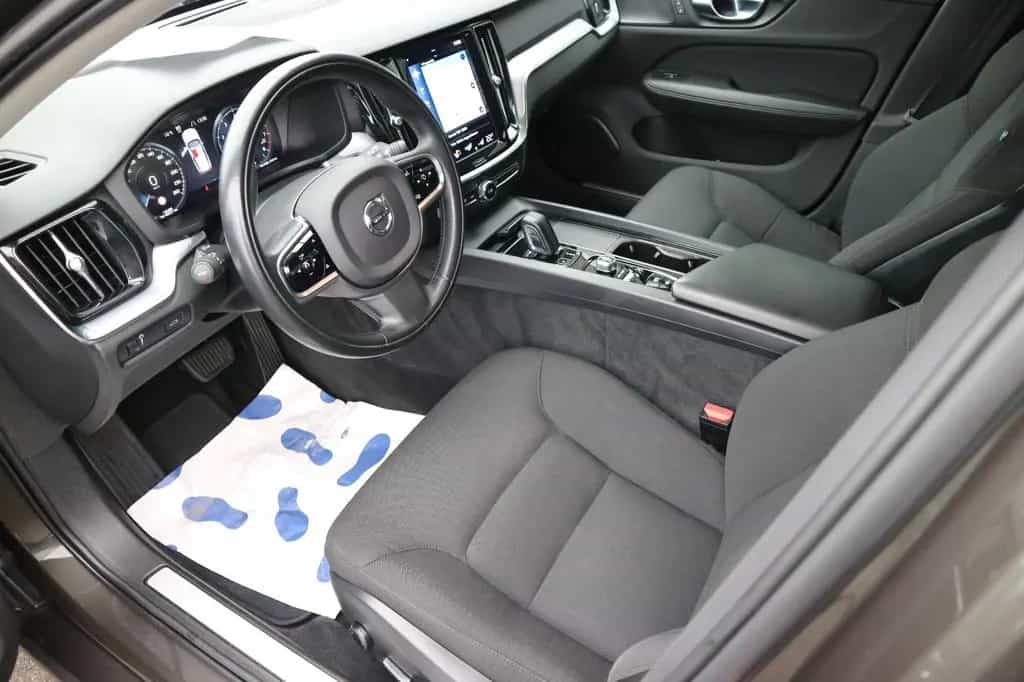 Volvo V60 Kombi B3 Aut. Momentum Pro .*AHK*XENIUM* 11/2020-photo-7