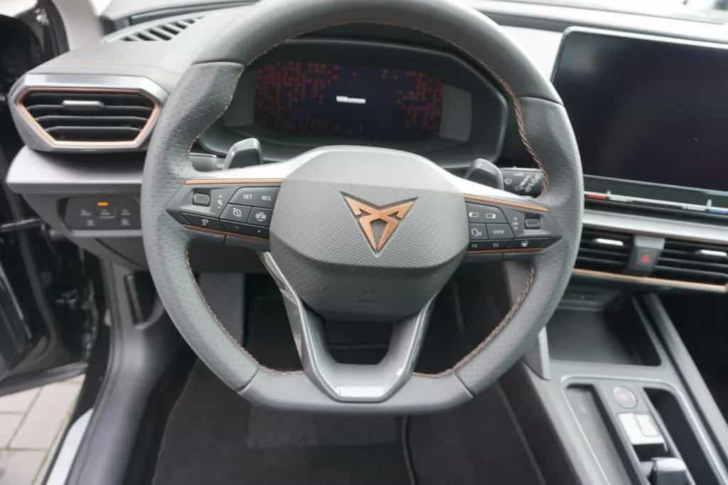 Cupra Formentor 1.5 TSI OPF Navi ü Apple Care / Klima 06/2022-photo-11