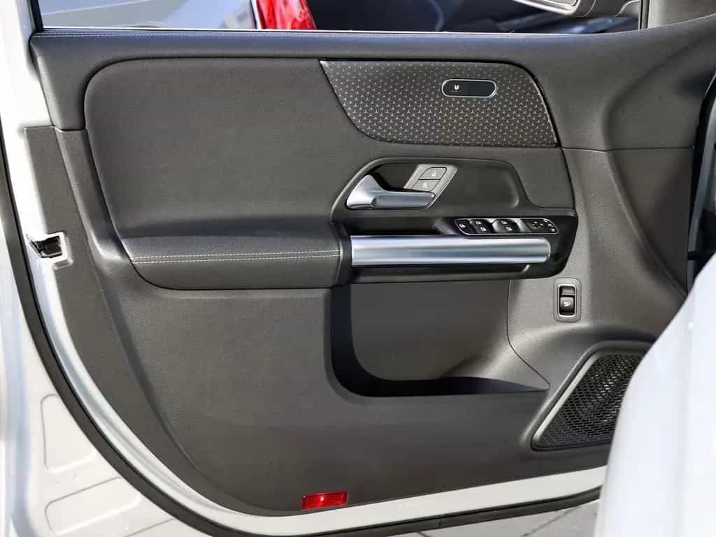 Mercedes-Benz B 200 Kamera, Navi, 17" 12/2023-photo-15