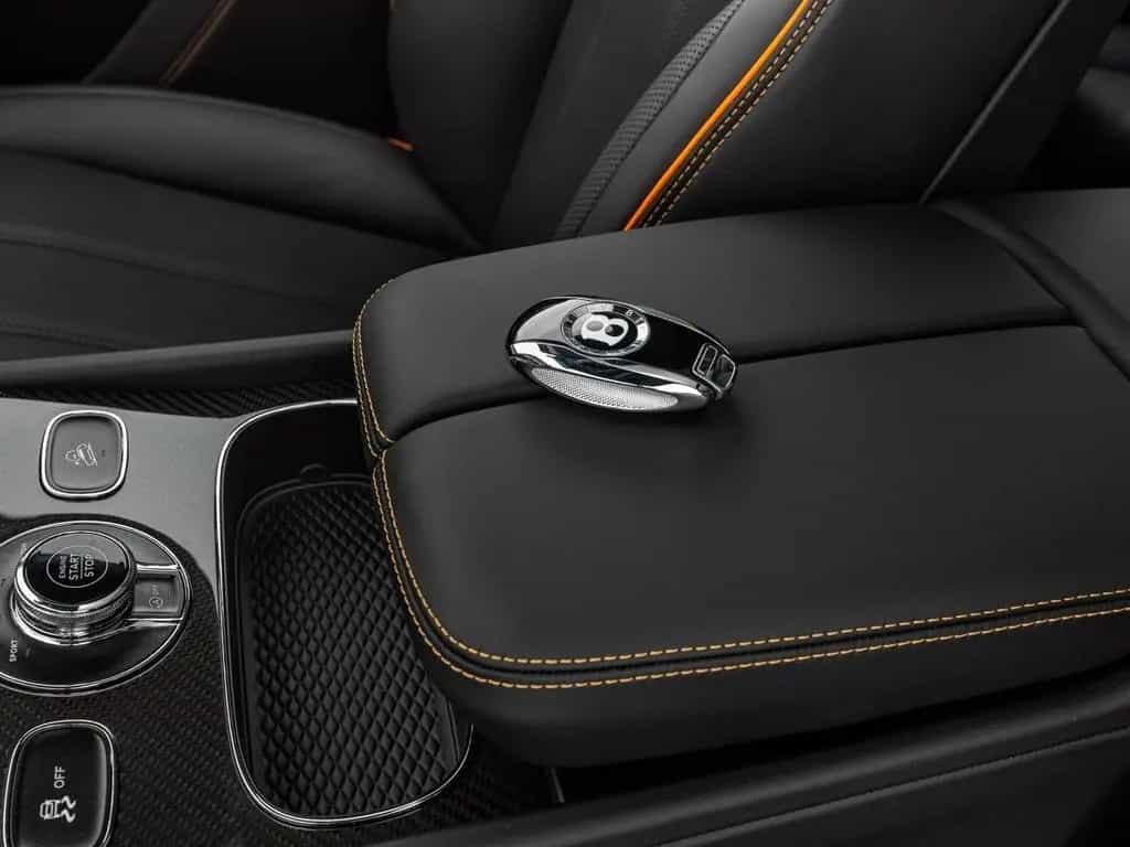 Bentley Bentayga Speed / Akrapovic / Keramik 01/2026-photo-19