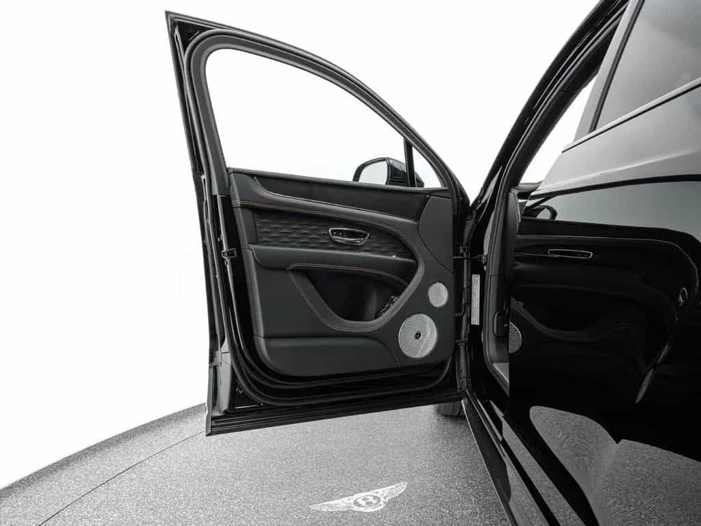 Bentley Bentayga Speed / Akrapovic / Keramik 01/2026-photo-7