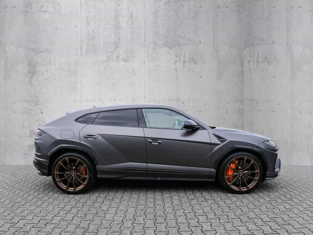 Lamborghini Urus Grigio Keres Matt, Full Exterior Carbon 06/2020-photo-1