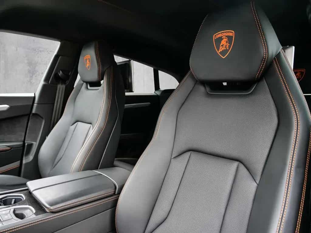 Lamborghini Urus Grigio Keres Matt, Full Exterior Carbon 06/2020-photo-14