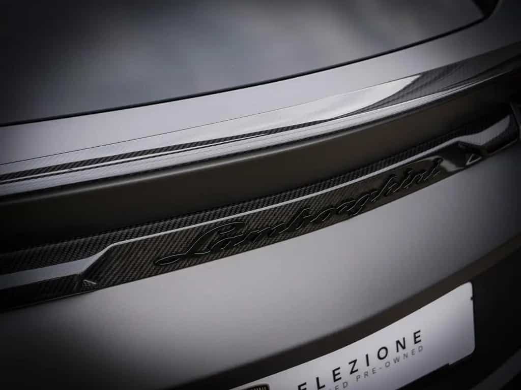 Lamborghini Urus Grigio Keres Matt, Full Exterior Carbon 06/2020-photo-20