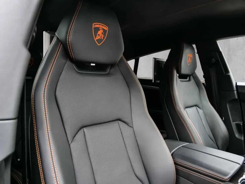 Lamborghini Urus Grigio Keres Matt, Full Exterior Carbon 06/2020-photo-22