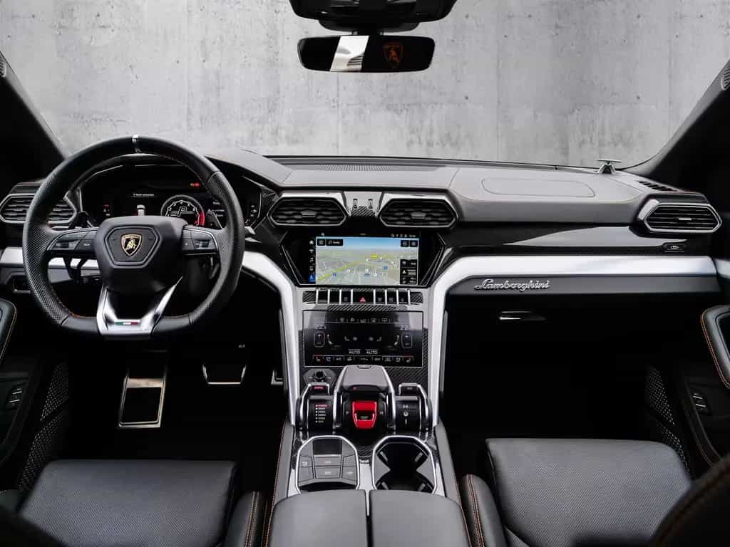 Lamborghini Urus Grigio Keres Matt, Full Exterior Carbon 06/2020-photo-6