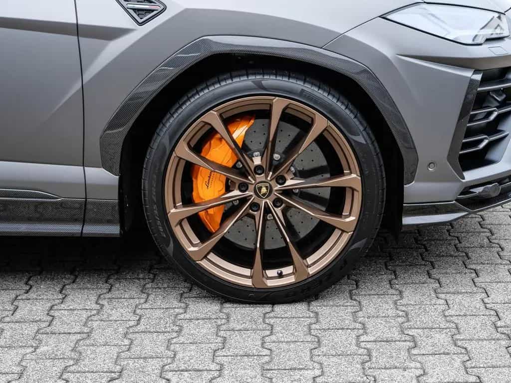 Lamborghini Urus Grigio Keres Matt, Full Exterior Carbon 06/2020-photo-8