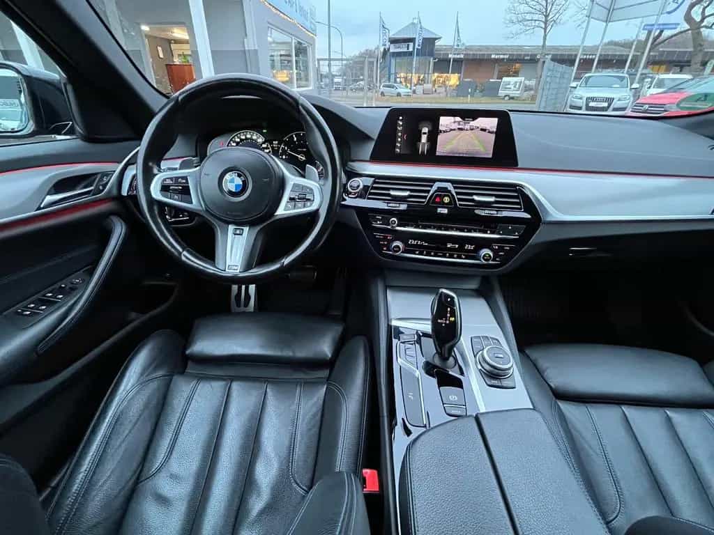 BMW 520 d Touring M Sport Paket 08/2019-photo-10