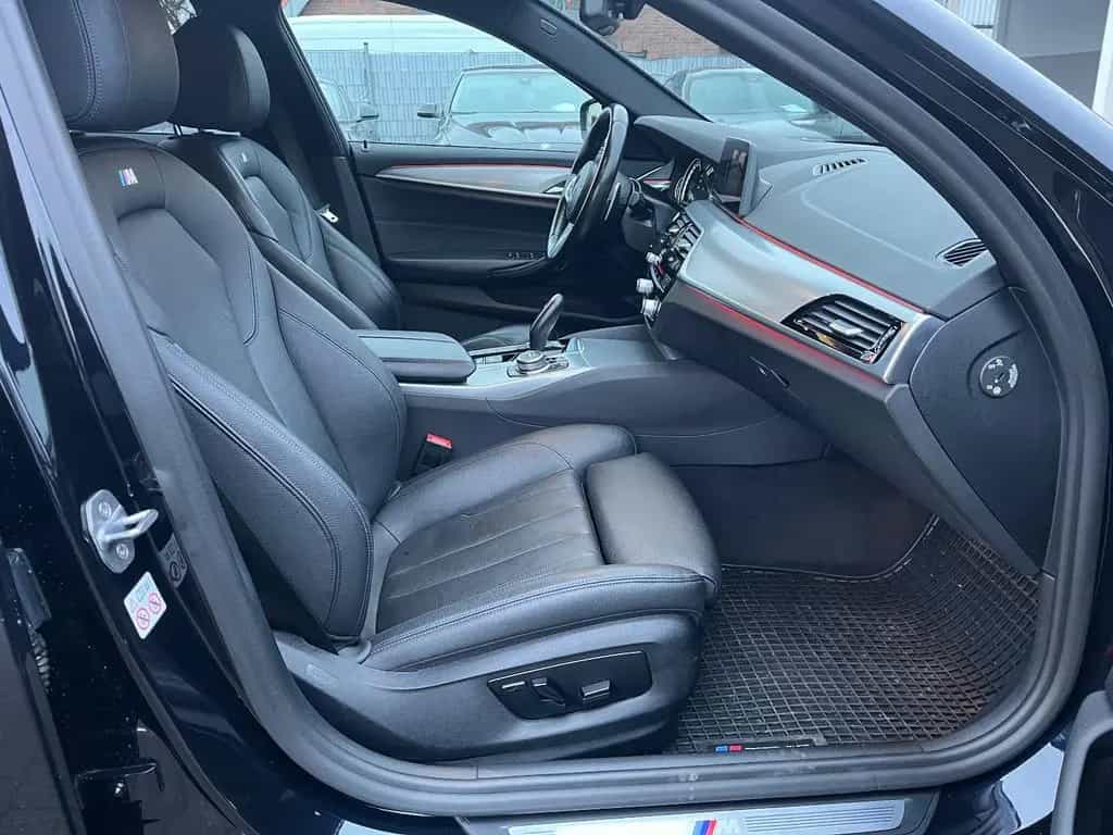 BMW 520 d Touring M Sport Paket 08/2019-photo-13