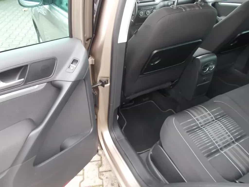 Volkswagen Tiguan Lounge AHK, Navi PANO-Dach, zus.Winterräd 08/2015-photo-14