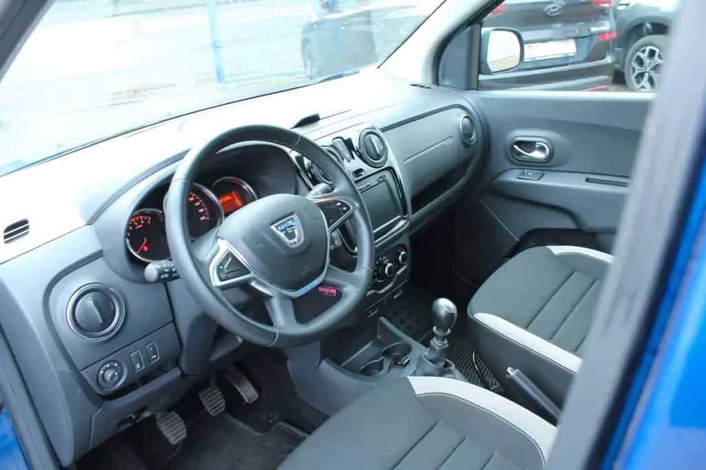 Dacia Lodgy Stepway Plus*7-Sitzer*Kamera*Navi*Klima 03/2021-photo-10