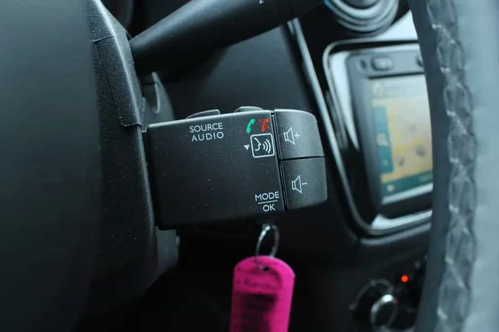 Dacia Lodgy Stepway Plus*7-Sitzer*Kamera*Navi*Klima 03/2021-photo-14