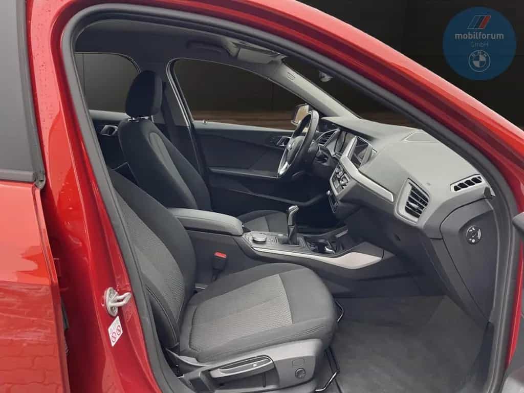 BMW 1 Series 118 i Advantage LenkradHZG H/K 17 Zoll DAB PDC 01/2021-photo-1