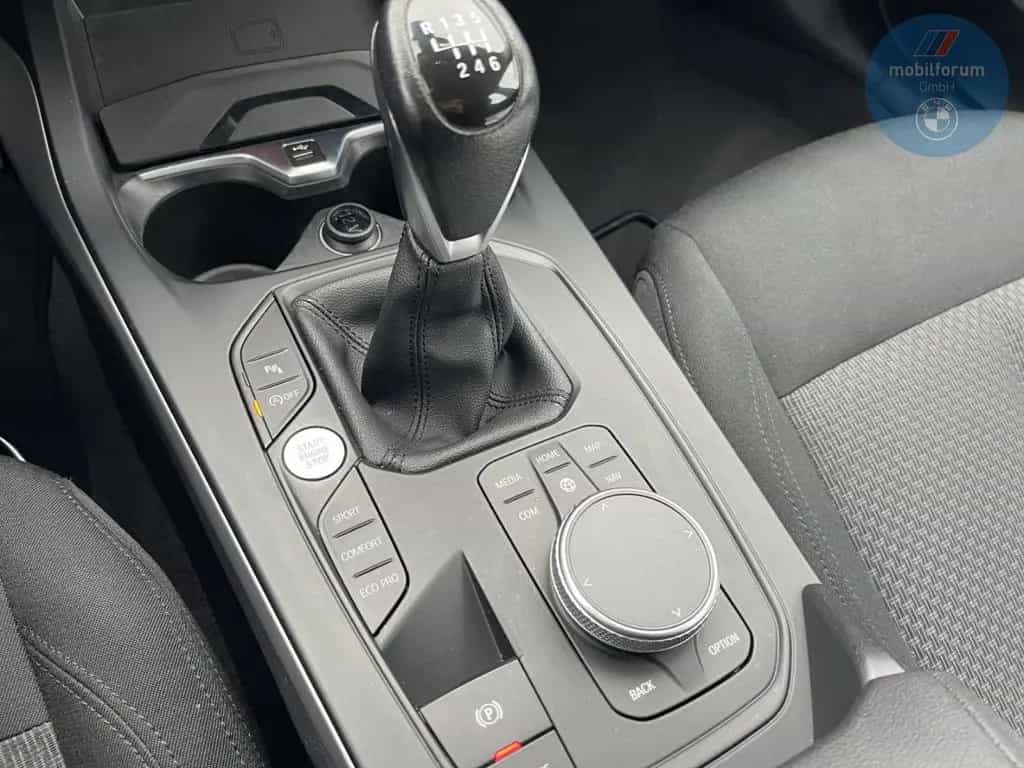 BMW 1 Series 118 i Advantage LenkradHZG H/K 17 Zoll DAB PDC 01/2021-photo-9
