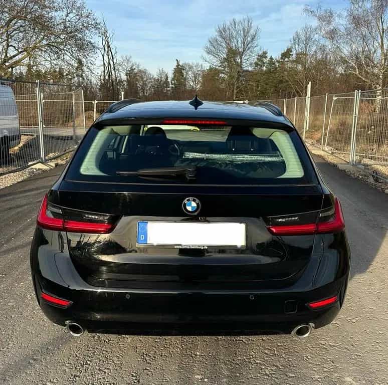 BMW 3 Series 320d Touring Advantage Automatik Advantage 12/2020-photo-2