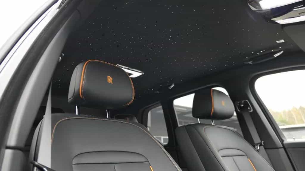 Rolls-Royce Cullinan Black Badge Bespoke/Starlight/MY2023 04/2023-photo-14