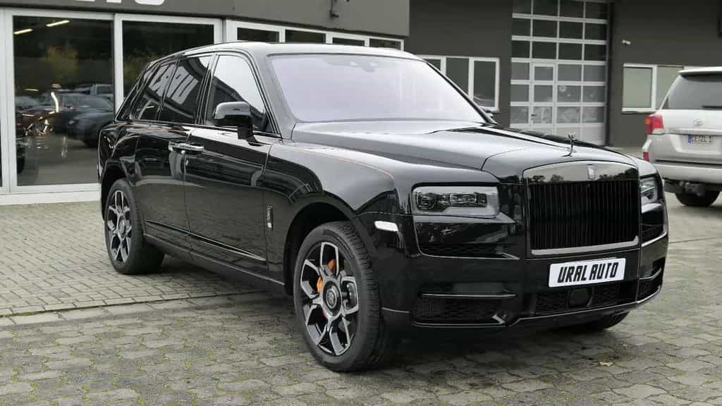 Rolls-Royce Cullinan Black Badge Bespoke/Starlight/MY2023 04/2023-photo-6