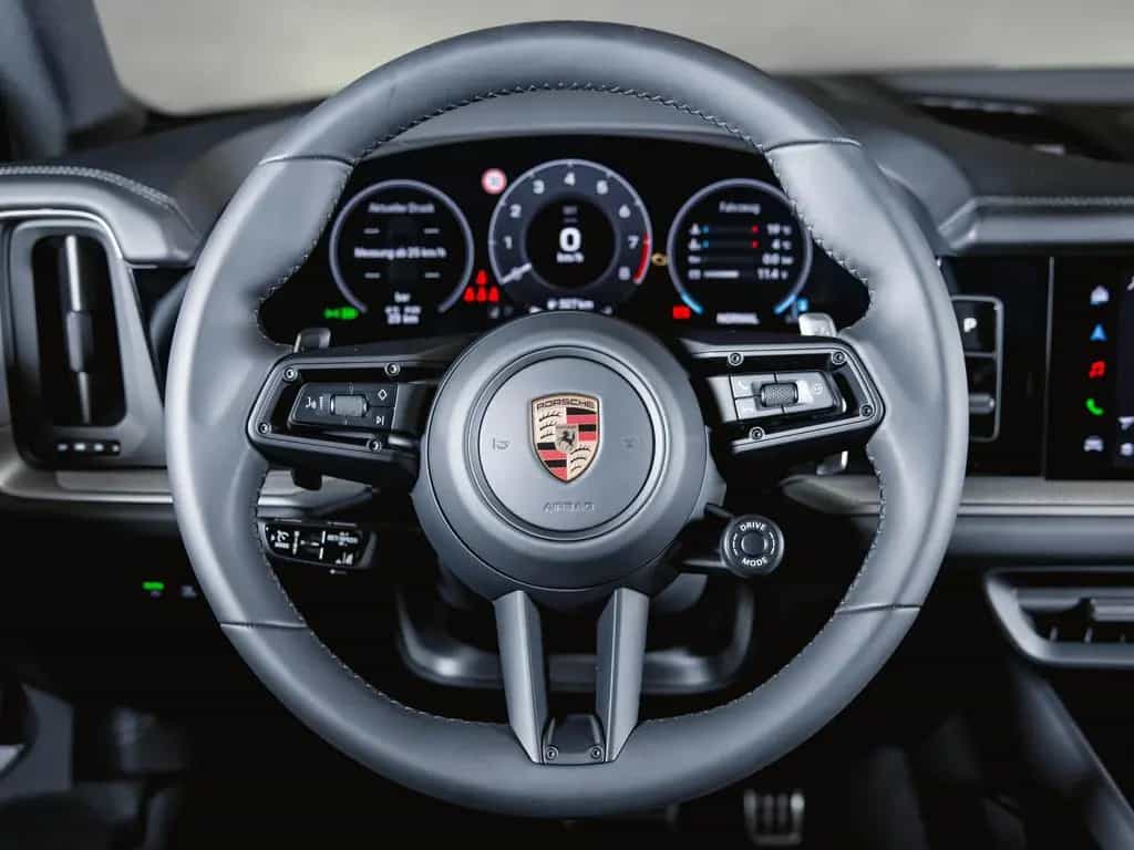 Porsche Cayenne S Sportabgasanlage Panoramadach 12/2025-photo-16