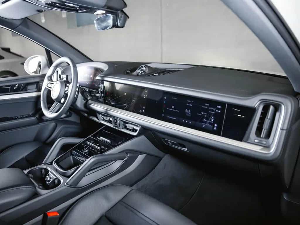Porsche Cayenne S Sportabgasanlage Panoramadach 12/2025-photo-17