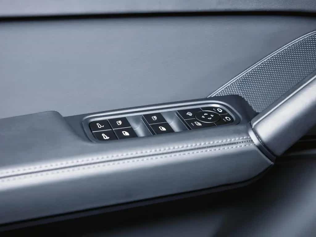 Porsche Cayenne S Sportabgasanlage Panoramadach 12/2025-photo-22