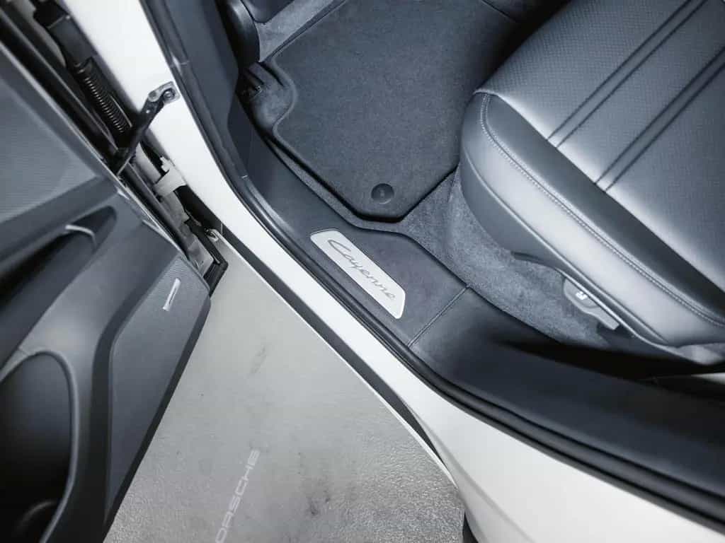 Porsche Cayenne S Sportabgasanlage Panoramadach 12/2025-photo-25