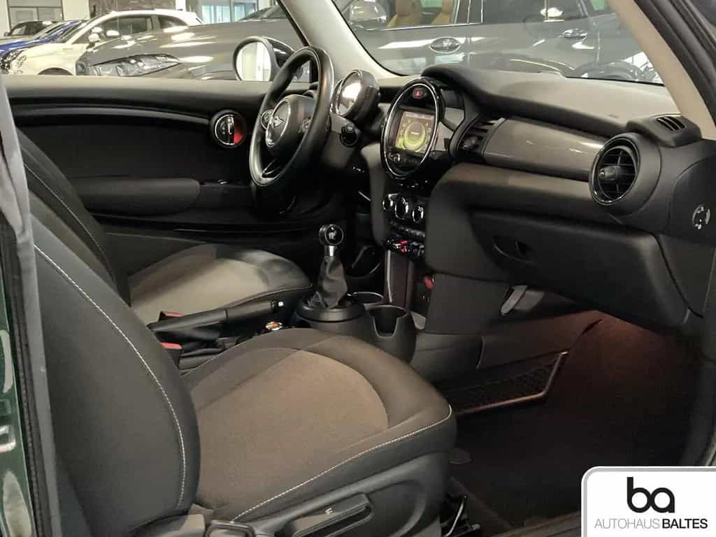MINI Cooper 1.5 Pepper 17"/Navi/SH/Bluet/PDC/Multi/AA 04/2016-photo-5