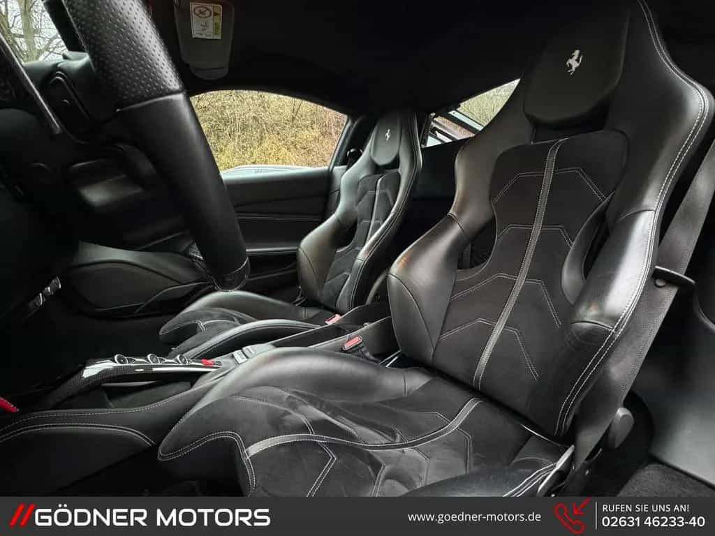 Ferrari 488 GTB DE-FZG/STEUER19%/KERAMIK/CARBON/RACIN... 01/2016-photo-13