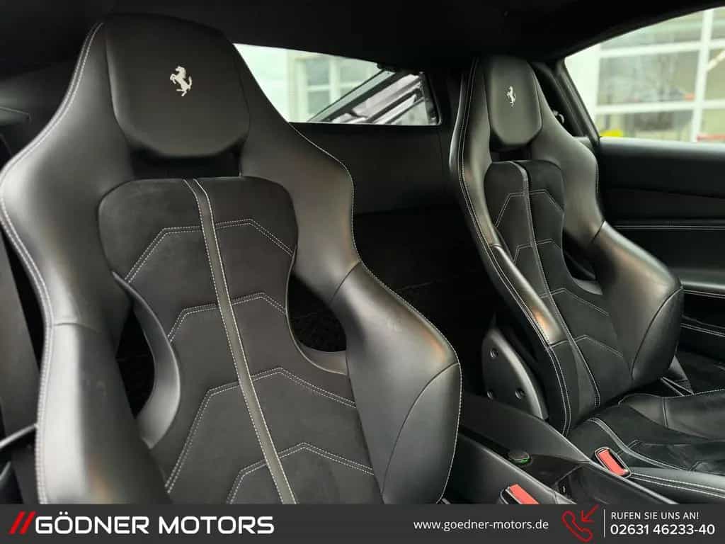 Ferrari 488 GTB DE-FZG/STEUER19%/KERAMIK/CARBON/RACIN... 01/2016-photo-19