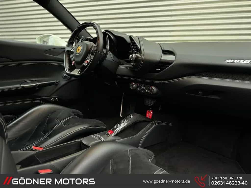 Ferrari 488 GTB DE-FZG/STEUER19%/KERAMIK/CARBON/RACIN... 01/2016-photo-20