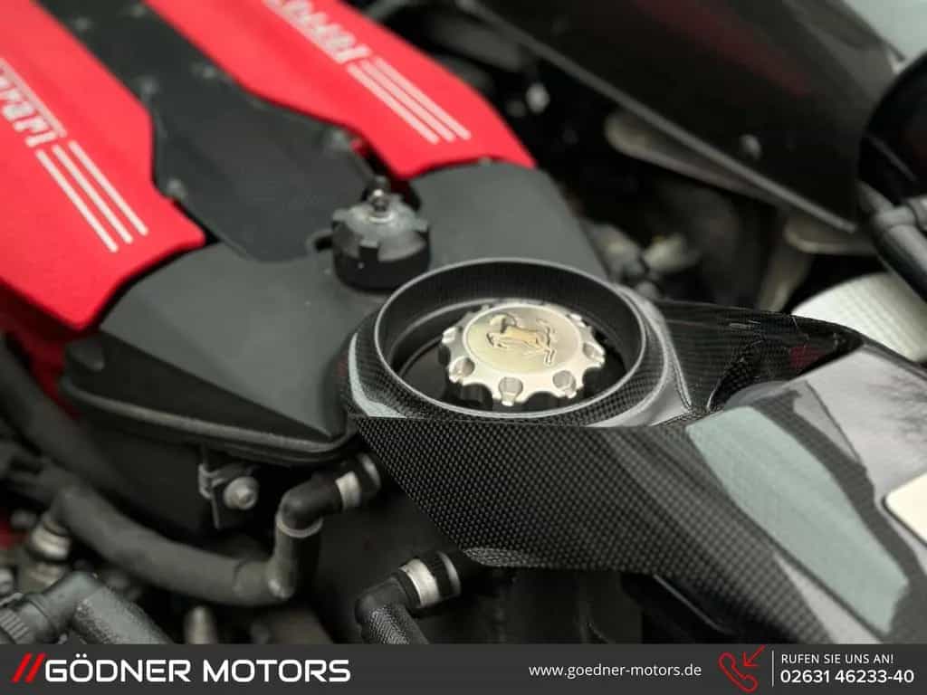 Ferrari 488 GTB DE-FZG/STEUER19%/KERAMIK/CARBON/RACIN... 01/2016-photo-23