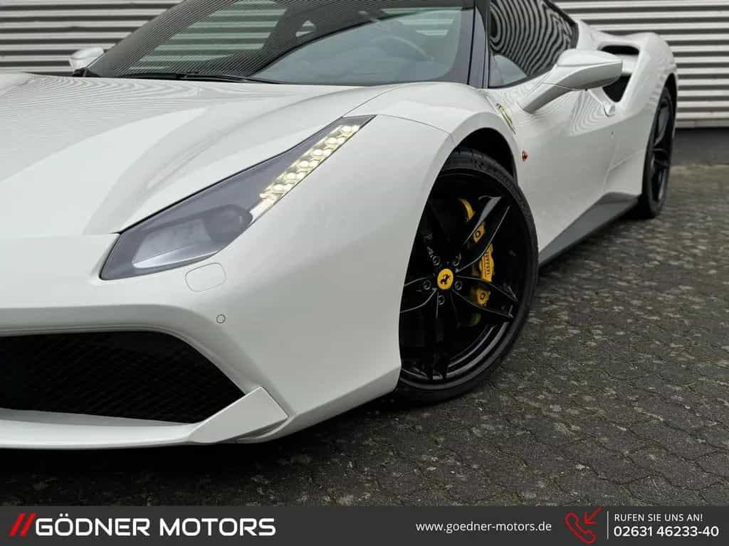 Ferrari 488 GTB DE-FZG/STEUER19%/KERAMIK/CARBON/RACIN... 01/2016-photo-25
