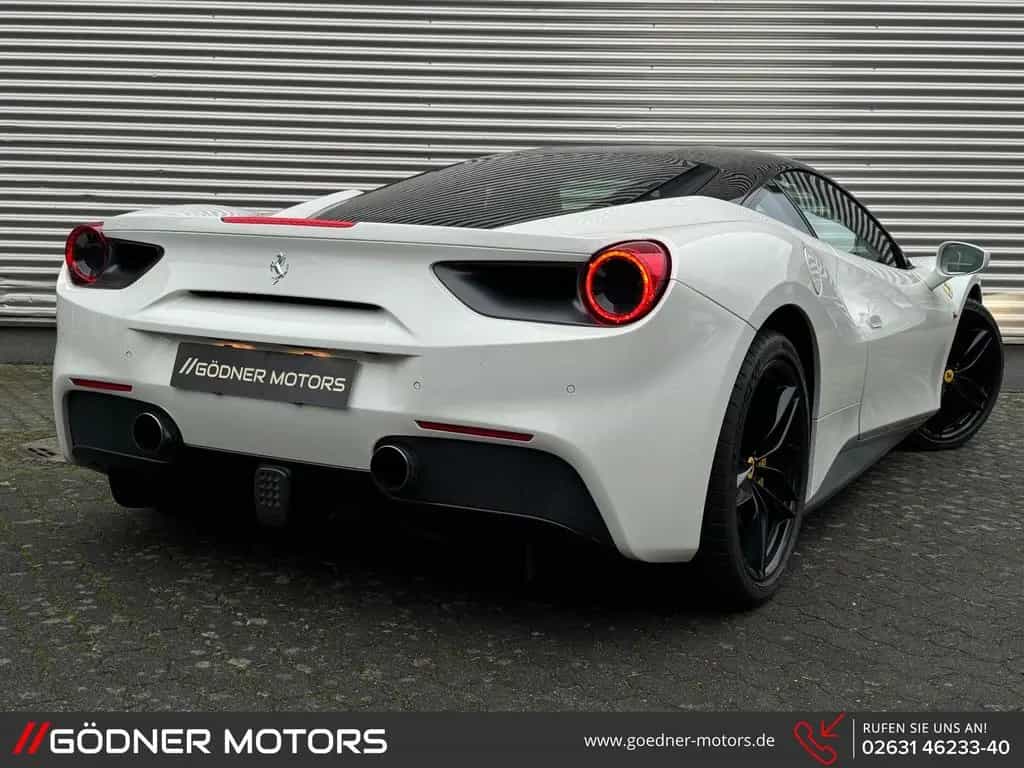 Ferrari 488 GTB DE-FZG/STEUER19%/KERAMIK/CARBON/RACIN... 01/2016-photo-3