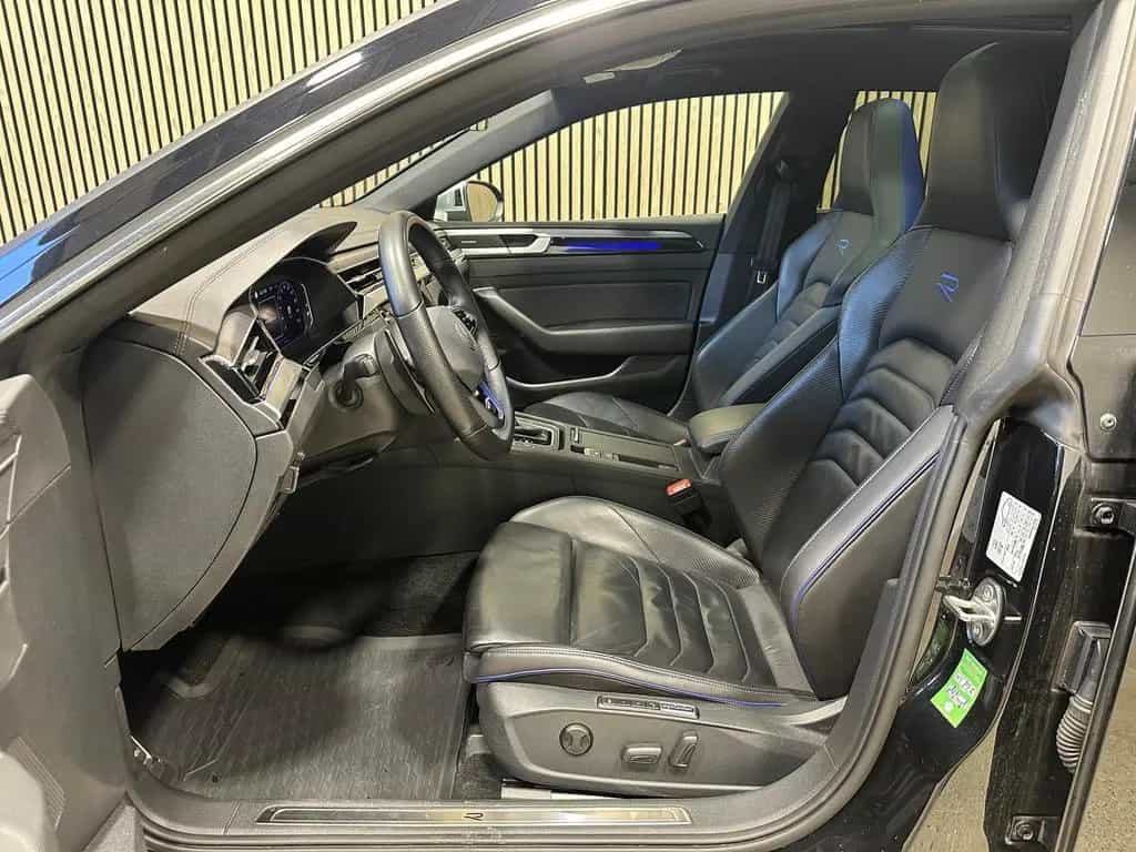 Volkswagen Arteon SB 2.0 TSI 4M DSG R PANO|AHK|Nappa|H&K|He 11/2022-photo-4