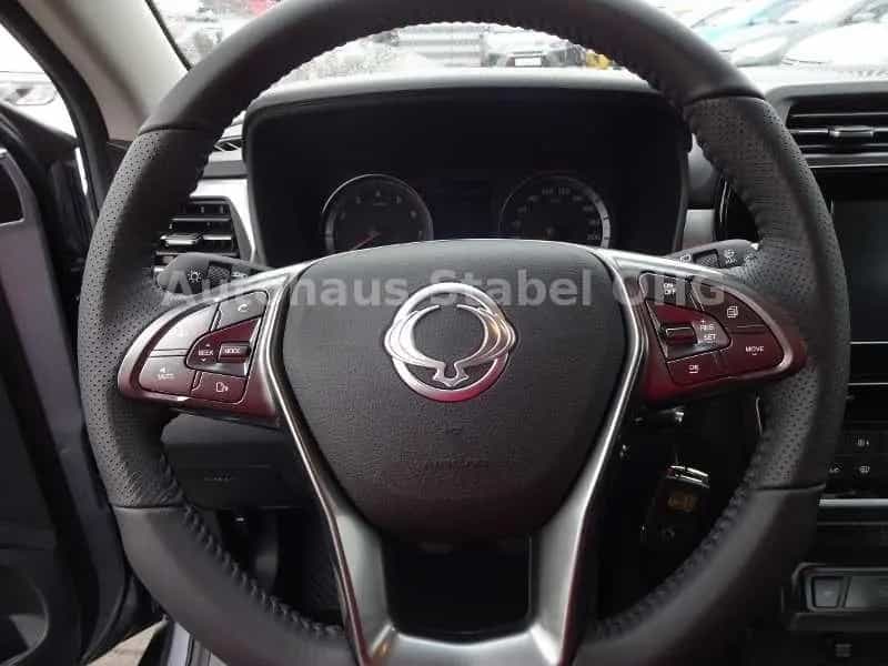 Ssangyong Tivoli Quartz 1,5 6MT 12/2024-photo-9