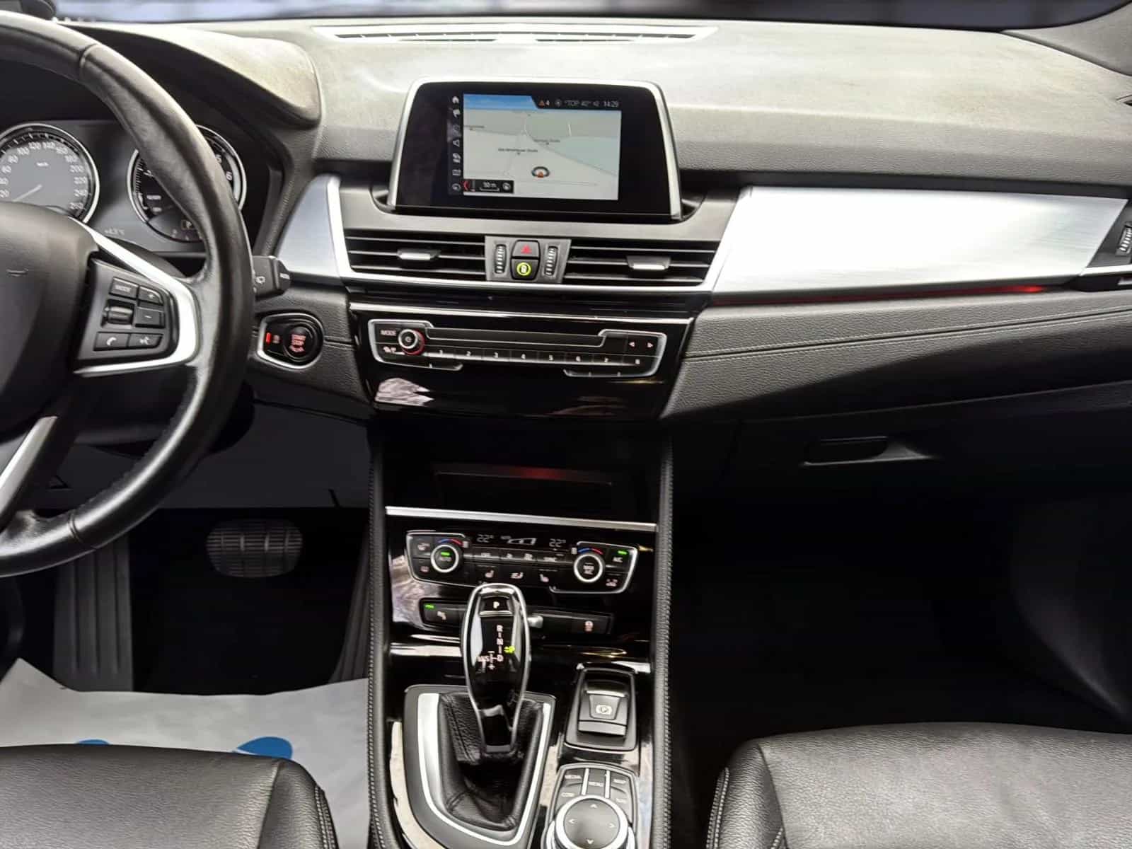 BMW 2 Series 10/2018-photo-13